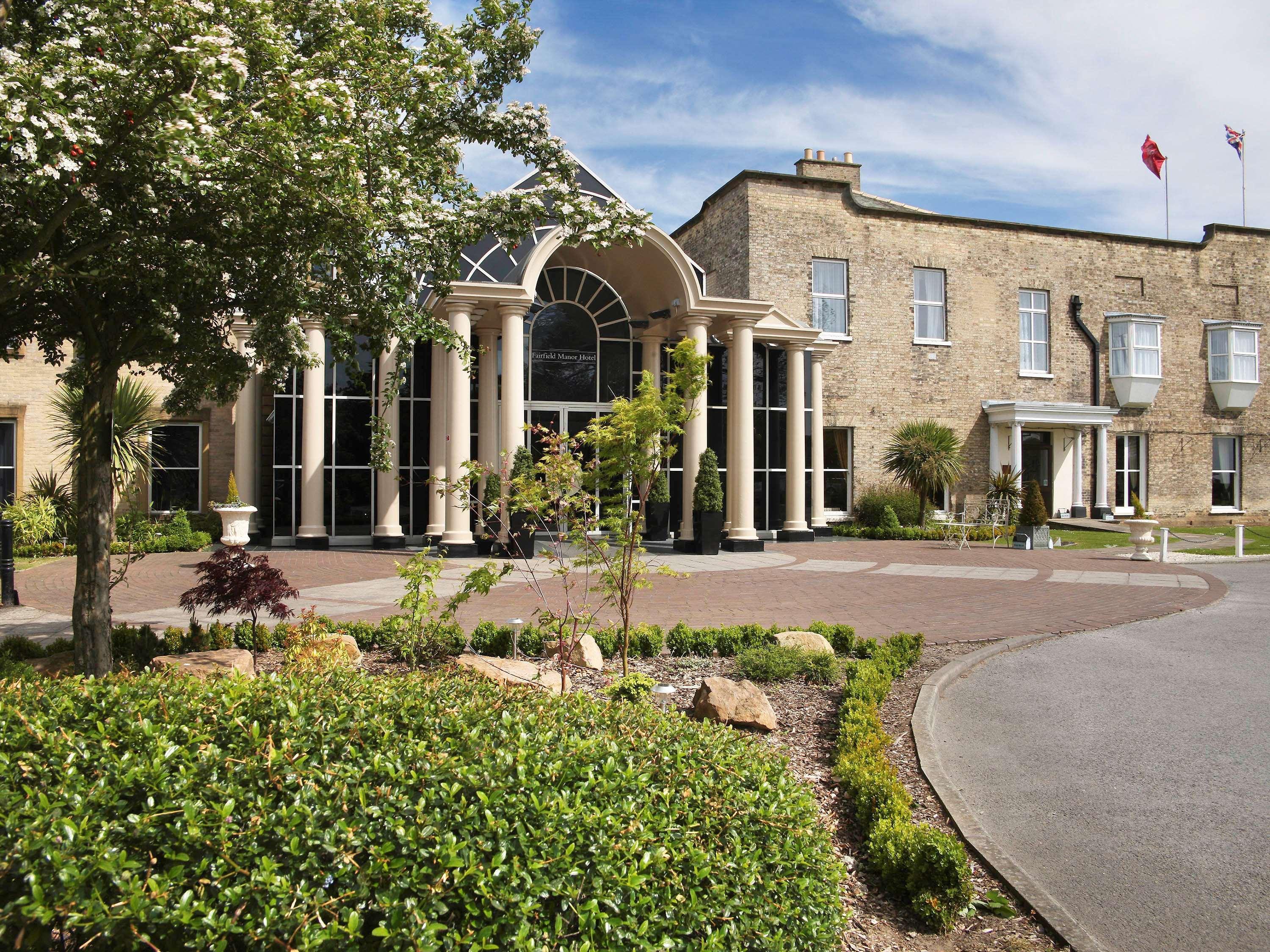 Mercure York Fairfield Manor Hotel Exterior foto