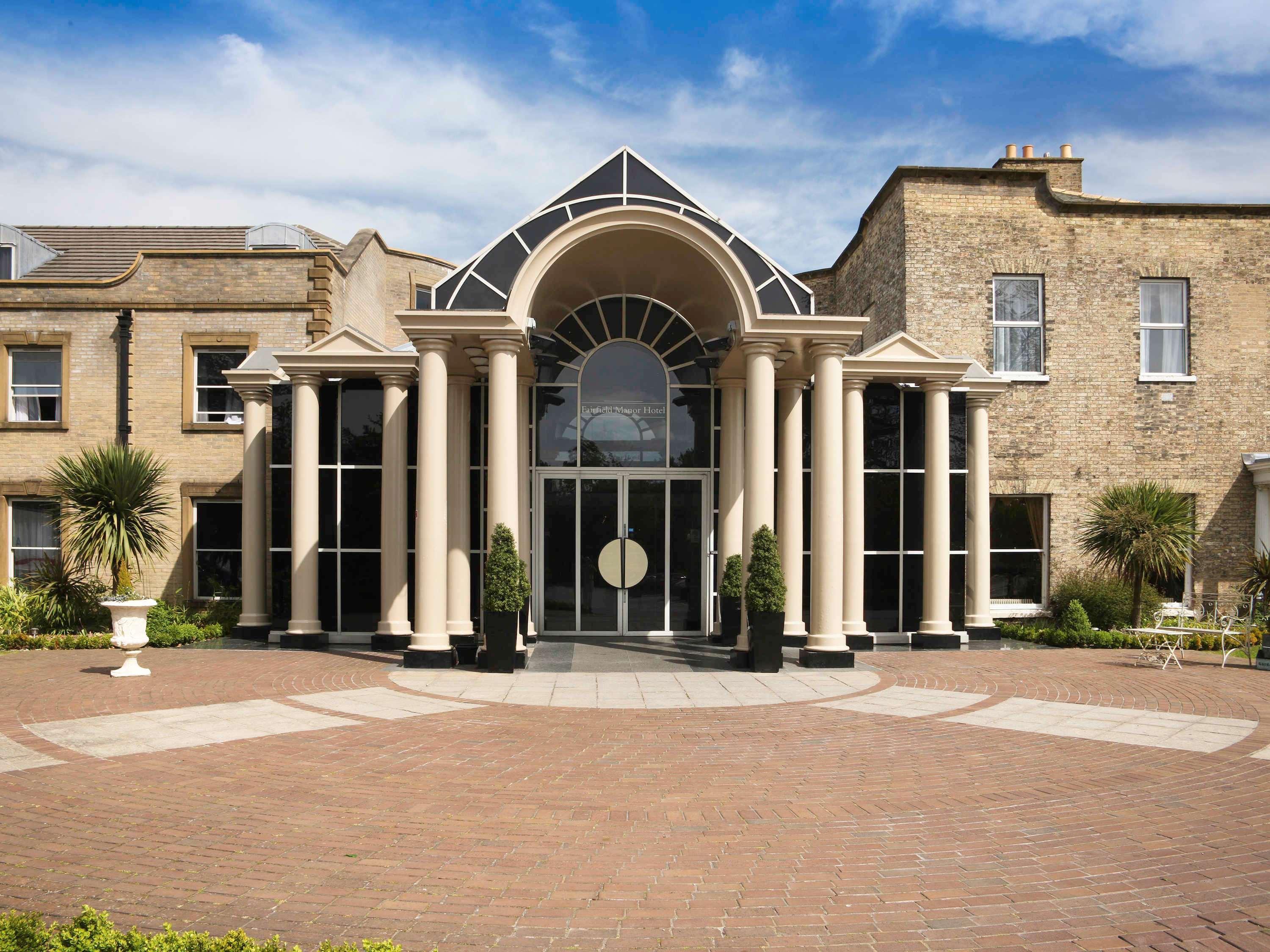 Mercure York Fairfield Manor Hotel Exterior foto